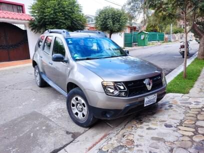 RENAULT DUSTER 2018 98.000 Kms.