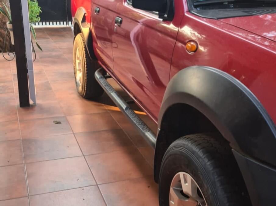 NISSAN FRONTIER 2014 99.500 Kms.