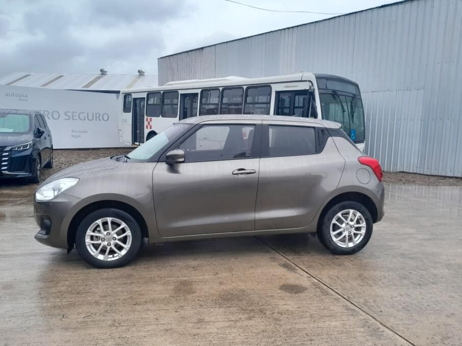 SUZUKI SWIFT 2023 66.000 Kms.