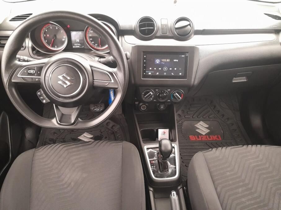 SUZUKI SWIFT 2023 66.000 Kms.