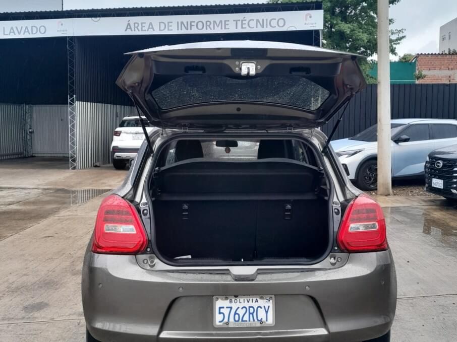 SUZUKI SWIFT 2023 66.000 Kms.