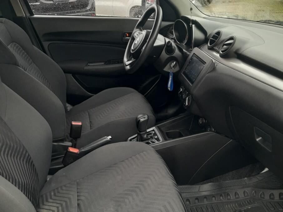 SUZUKI SWIFT 2023 66.000 Kms.