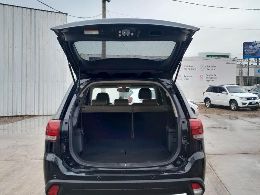 MITSUBISHI OUTLANDER 2018 97.500 Kms.