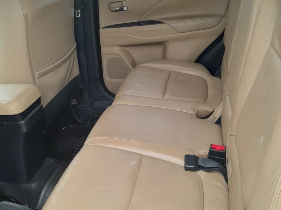 MITSUBISHI OUTLANDER 2018 97.500 Kms.