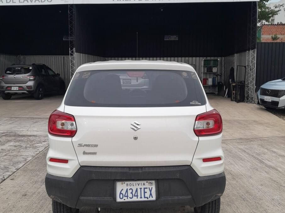 SUZUKI S-PRESSO 2025 15.700 Kms.