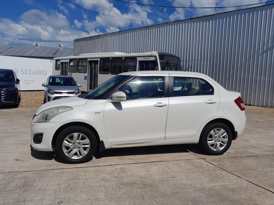 SUZUKI SWIFT DZIRE 2015 85.700 Kms.