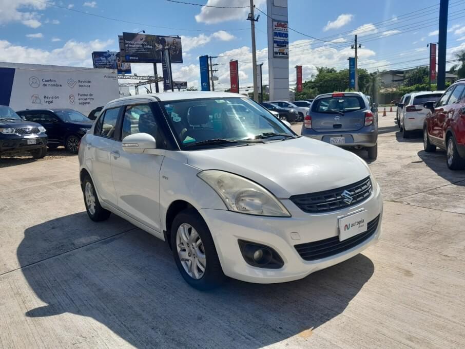SUZUKI SWIFT DZIRE 2015 85.700 Kms.