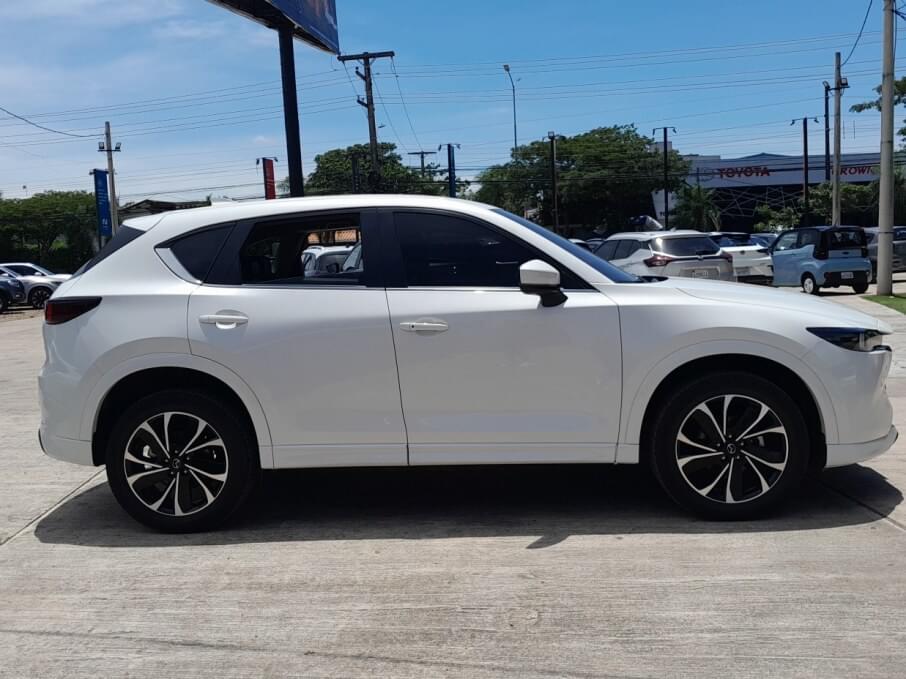 MAZDA CX-5 2025 2.900 Kms.