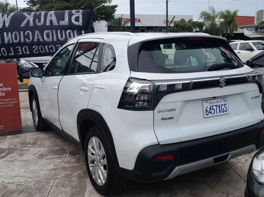 SUZUKI S-CROSS 2025 3.300 Kms.
