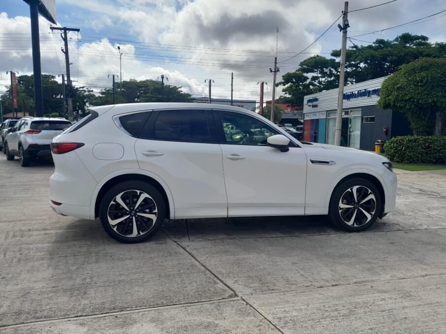 MAZDA CX-60 2024 7.800 Kms.