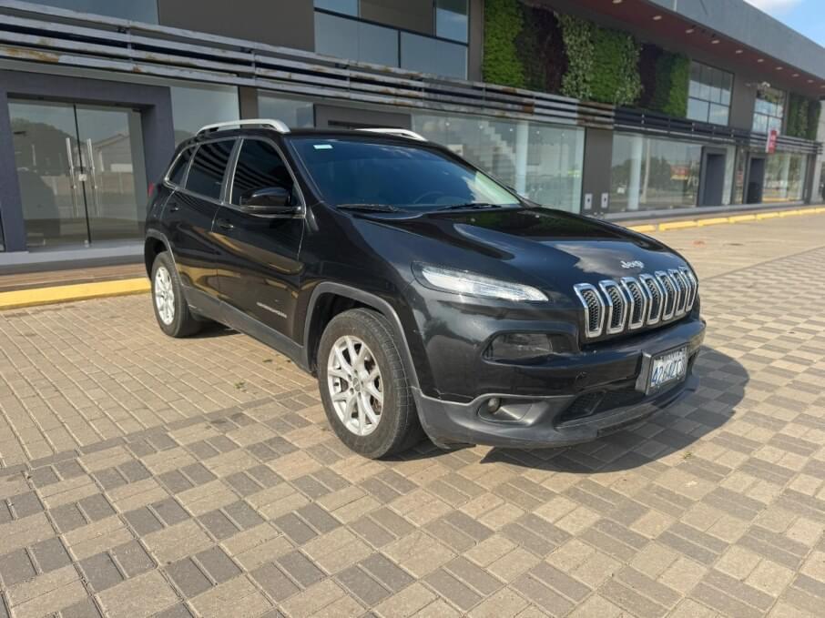 JEEP CHEROKEE 2016 130.000 Kms.