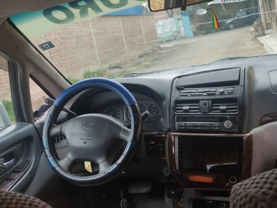 NISSAN SERENA 1998 300.000 Kms.