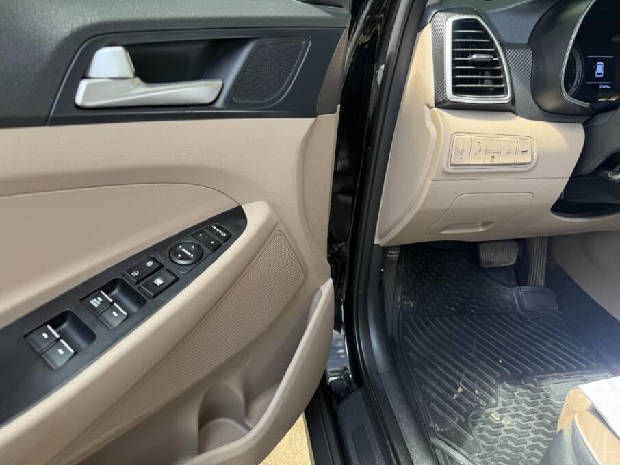 HYUNDAI TUCSON 2021 33.500 Kms.