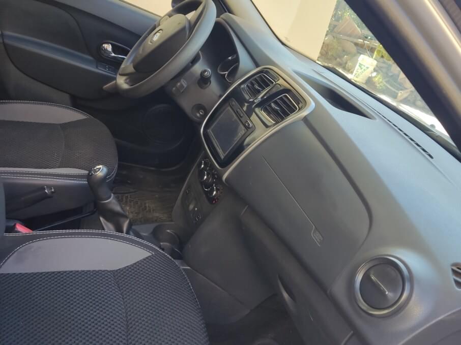 RENAULT SANDERO 2018 18.400 Kms.