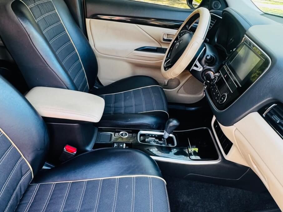MITSUBISHI MONTERO OUTLANDER 2019 38.000 Kms.