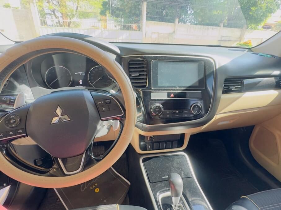 MITSUBISHI MONTERO OUTLANDER 2019 38.000 Kms.