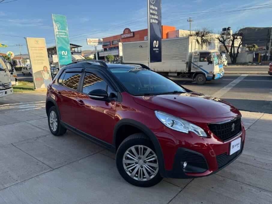 PEUGEOT 2008 2024 15.360 Kms.