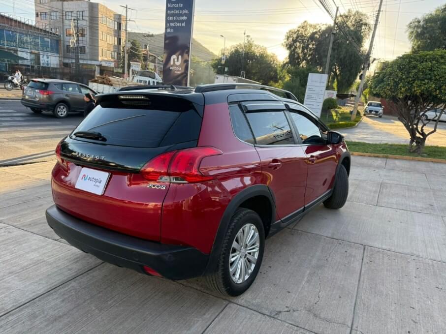 PEUGEOT 2008 2024 15.360 Kms.