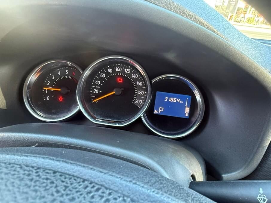 RENAULT SANDERO 2019 31.500 Kms.