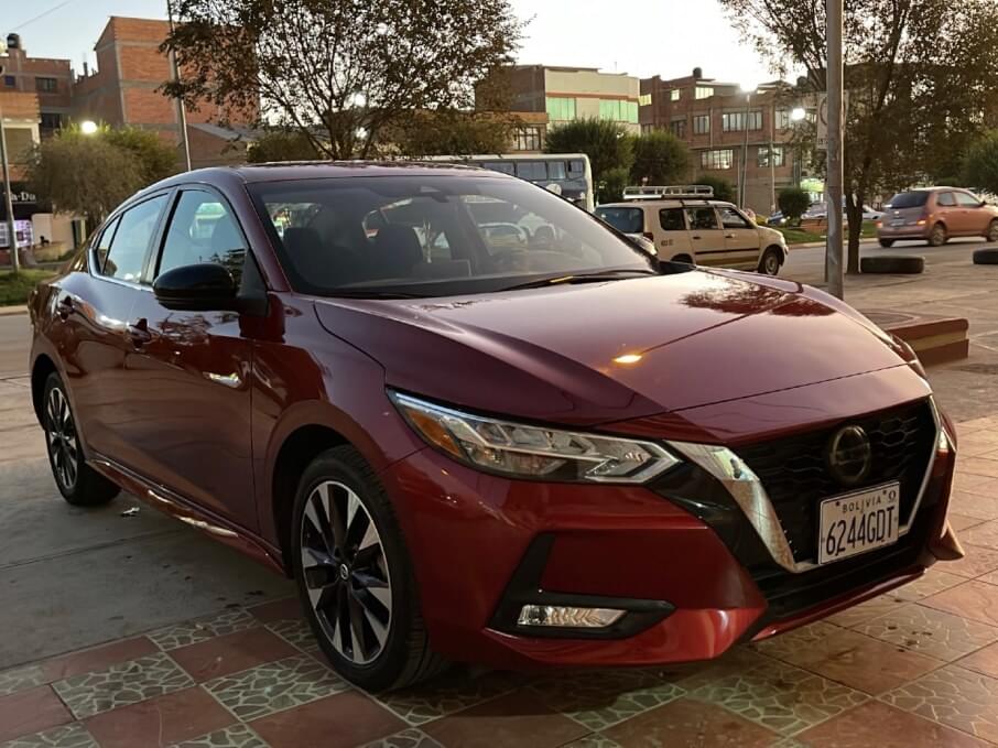 NISSAN SENTRA 2.0 2021 4.000 Kms.