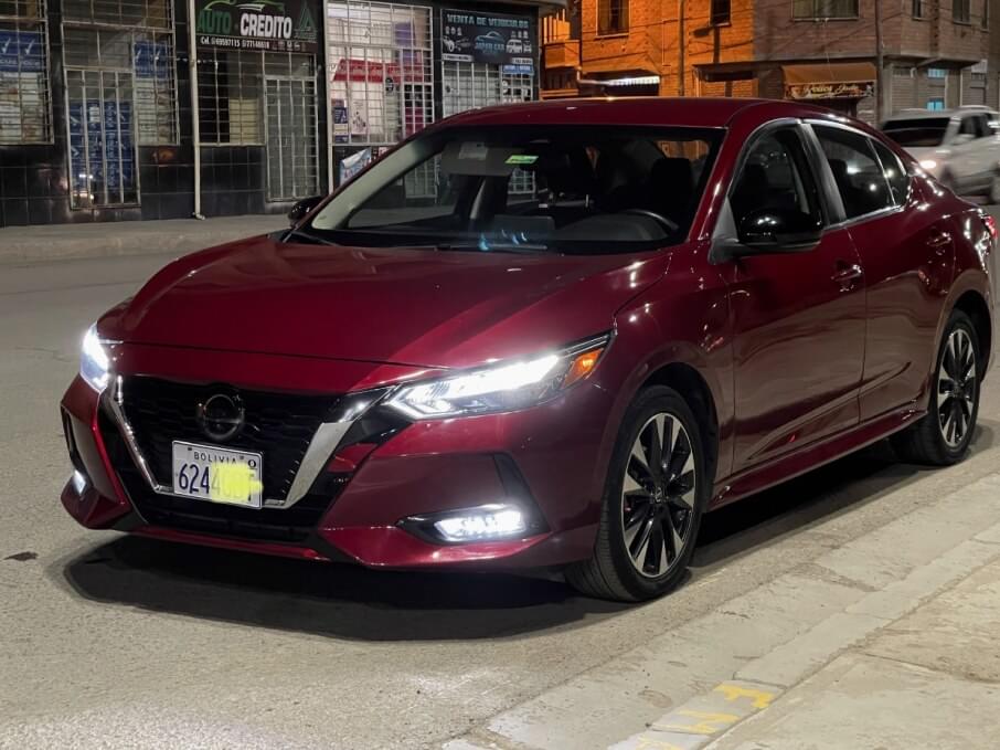 NISSAN SENTRA 2.0 2021 4.000 Kms.