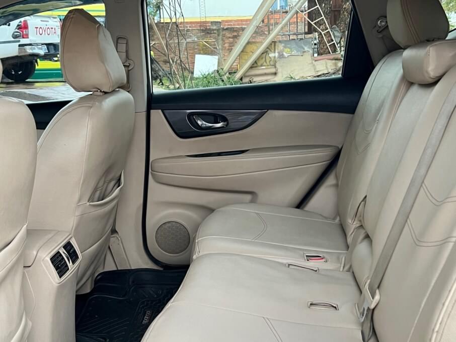 NISSAN ROGUE 2017 47.000 Kms.