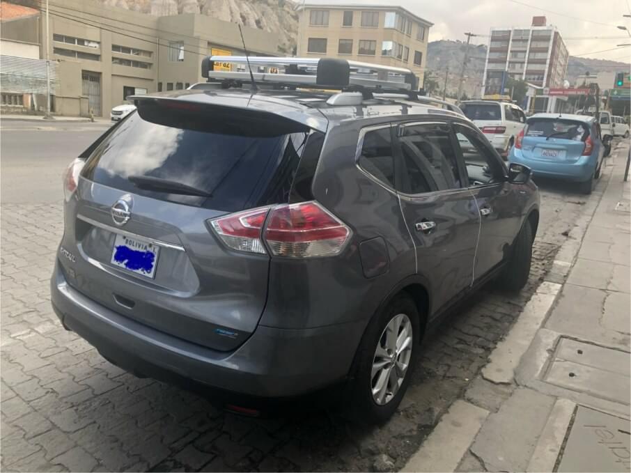 NISSAN NEW X-TRAIL 2015 53.000 Kms.