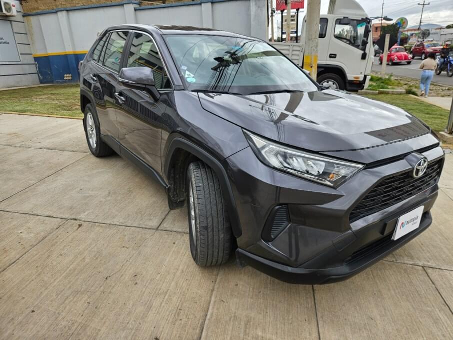 TOYOTA RAV4 2020 50.400 Kms.
