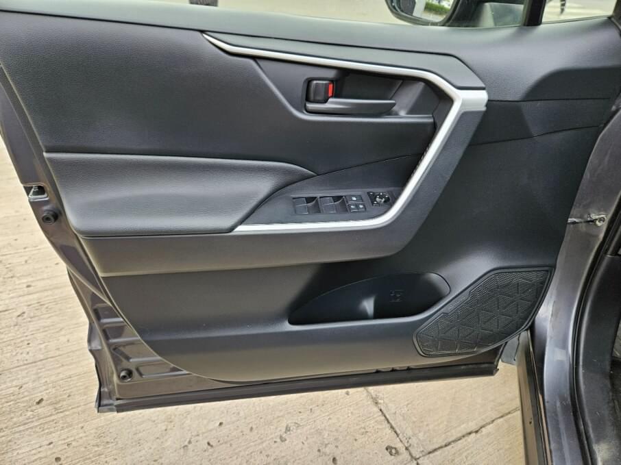 TOYOTA RAV4 2020 50.400 Kms.