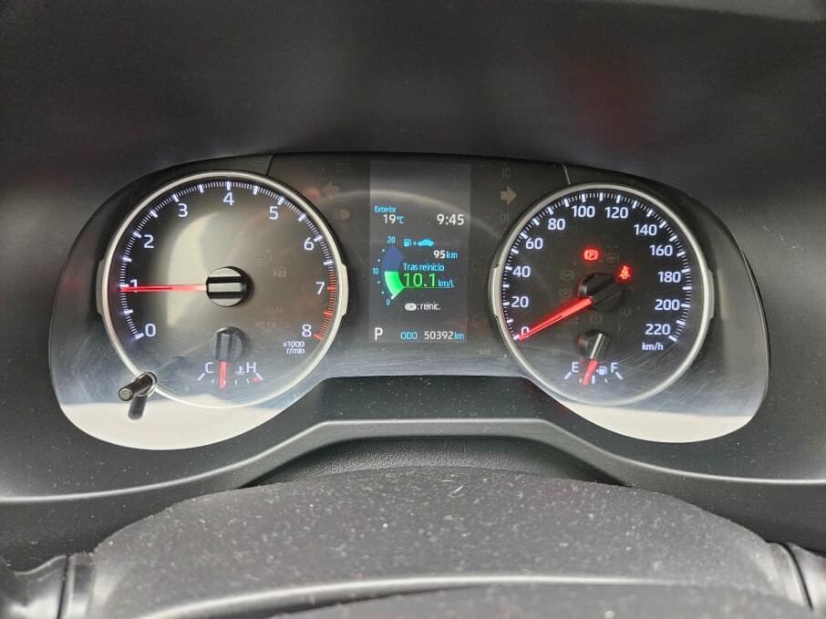 TOYOTA RAV4 2020 50.400 Kms.