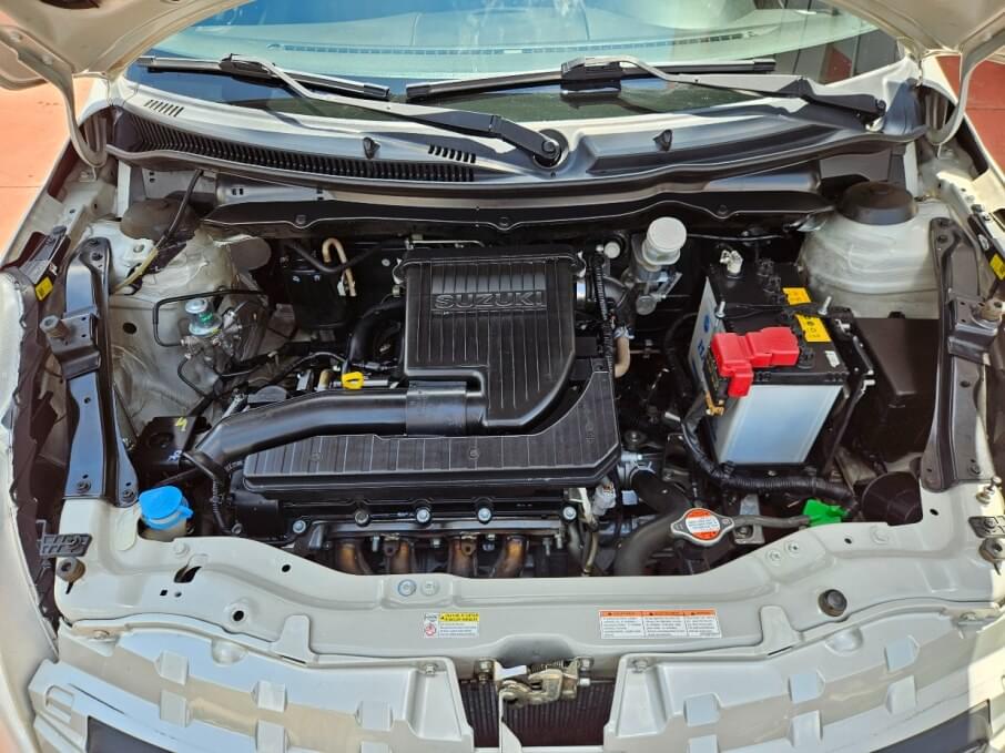 SUZUKI SWIFT 2017 85.000 Kms.