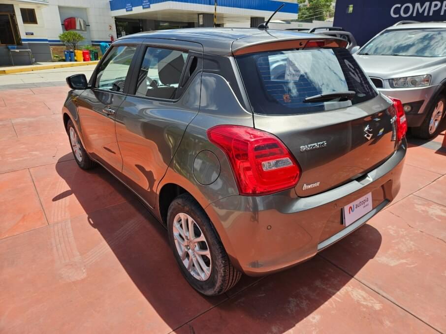 SUZUKI SWIFT 2024 22.400 Kms.