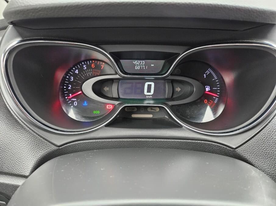 RENAULT CAPTUR 2020 45.300 Kms.