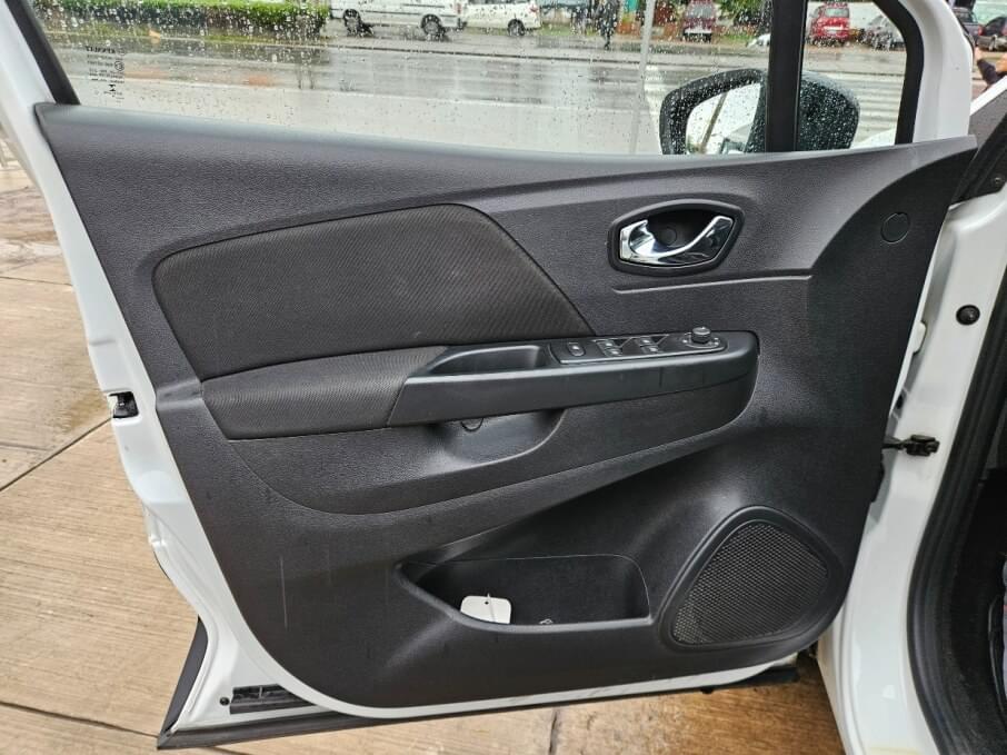 RENAULT CAPTUR 2020 45.300 Kms.