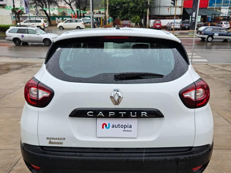 RENAULT CAPTUR 2020 45.300 Kms.