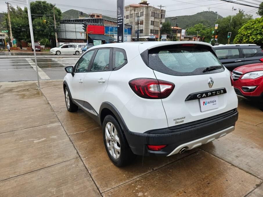 RENAULT CAPTUR 2020 45.300 Kms.