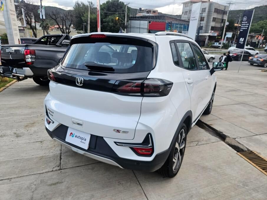 CHANGAN CS15 2023 17.100 Kms.