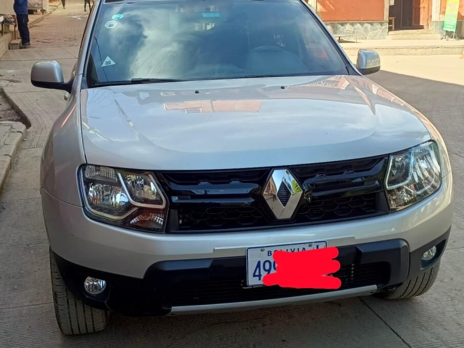 RENAULT DUSTER 2019 27.073 Kms.