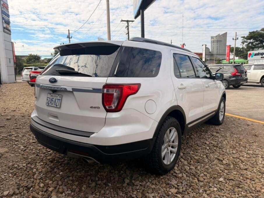 FORD EXPLORER 2019 72.869 Kms.