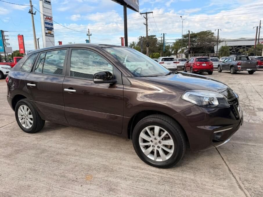 RENAULT KOLEOS 2015 44.082 Kms.