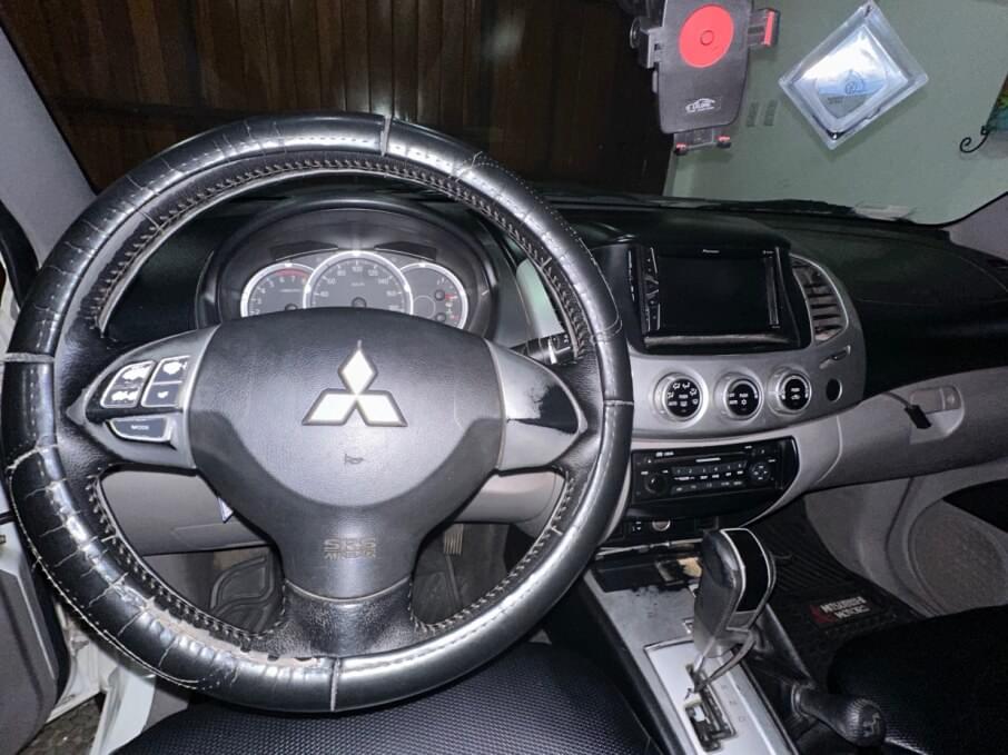 MITSUBISHI L-200 2013 125.000 Kms.