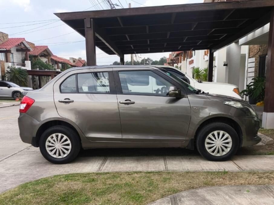 SUZUKI DZIRE SEDAN 2018 108.000 Kms.
