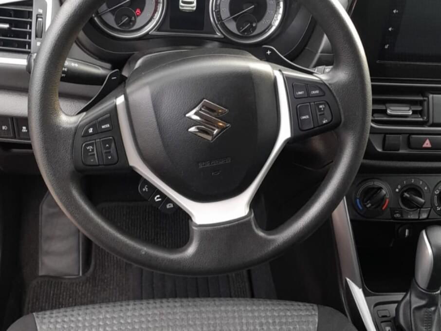 SUZUKI S-CROSS 2023 24.700 Kms.