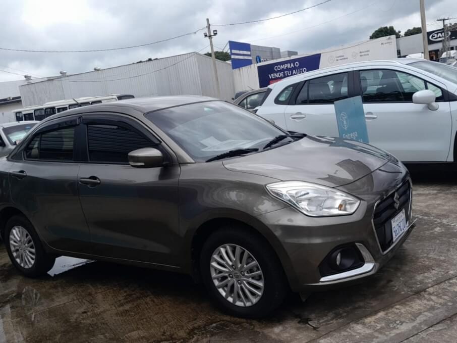 SUZUKI DZIRE SEDAN 2022 74.700 Kms.