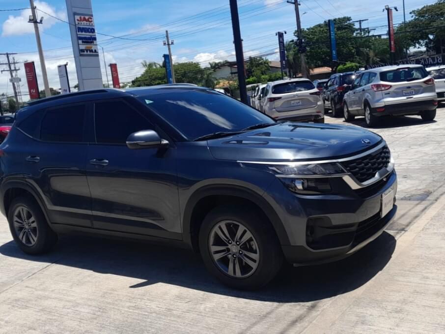 KIA SELTOS 2021 66.700 Kms.