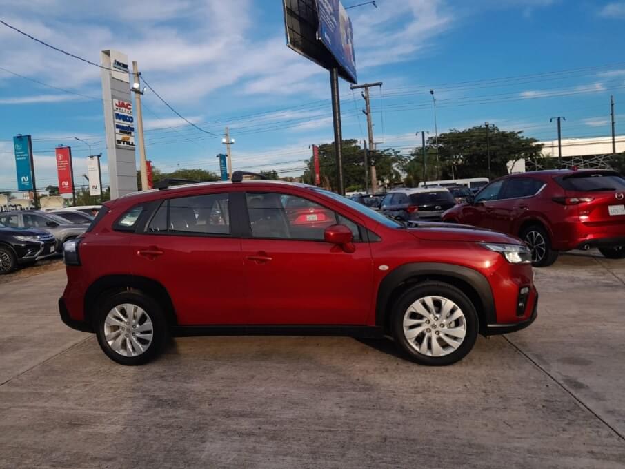 SUZUKI S-CROSS 2023 24.700 Kms.