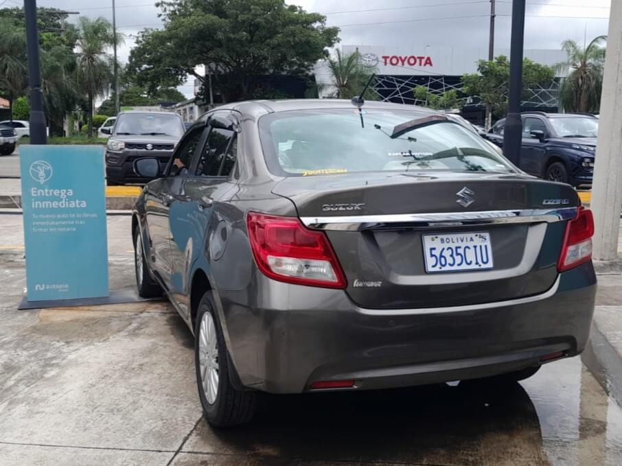 SUZUKI DZIRE SEDAN 2022 74.700 Kms.