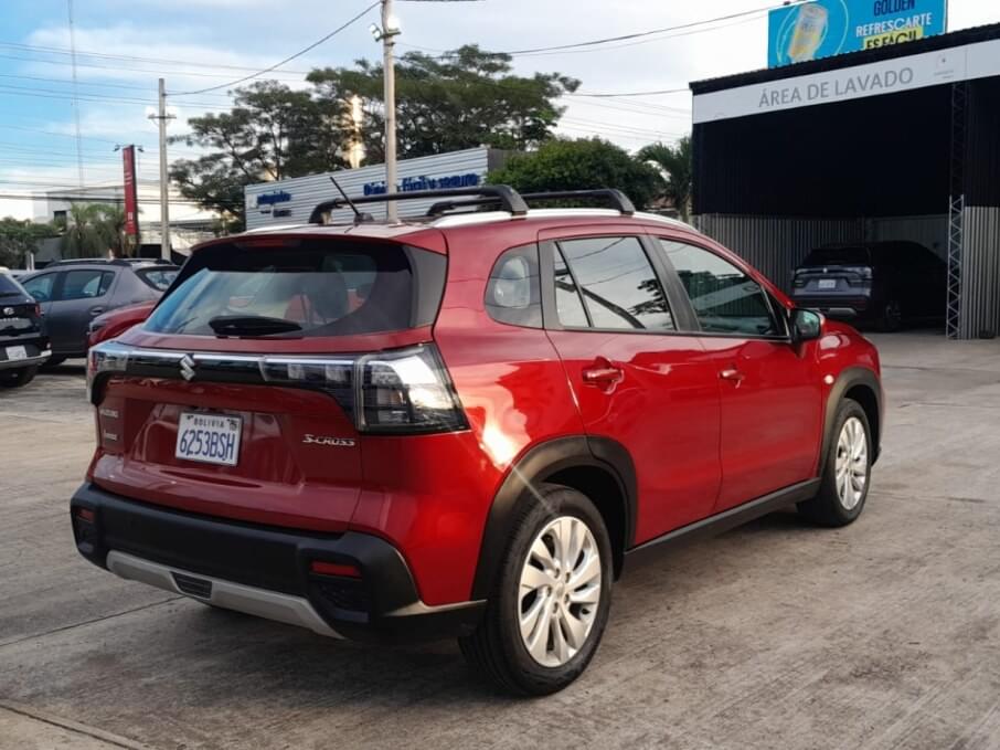SUZUKI S-CROSS 2023 24.700 Kms.