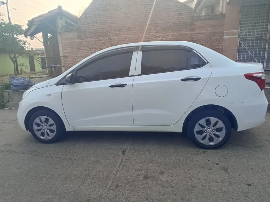 HYUNDAI GRAND I-10 2020 26.431 Kms.