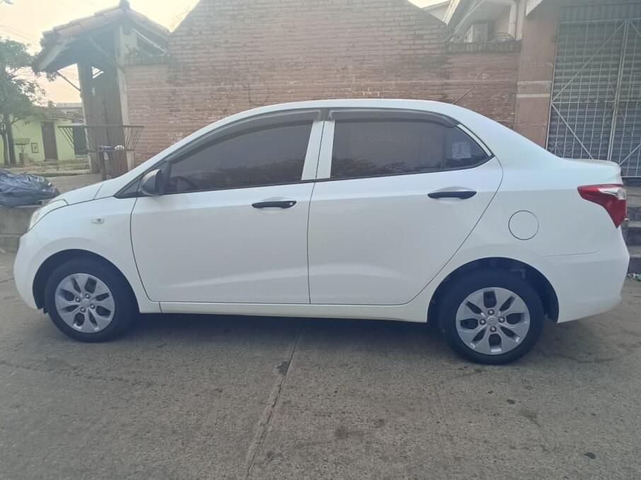 HYUNDAI GRAND I-10 2020 26.431 Kms.